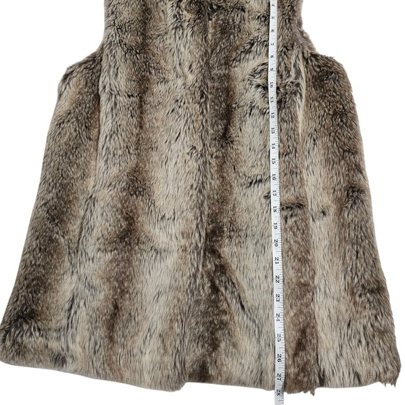 WD•NY Petite Mob Wife Faux Fur Vest Tonal Brown Grey Glam EUC PM - Picture 3 of 8